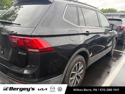 Deep Black 2019 Volkswagen Tiguan 2.0T SE 4MOTION