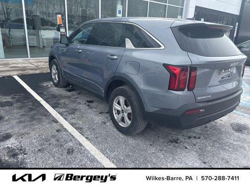 2023 Kia Sorento LX