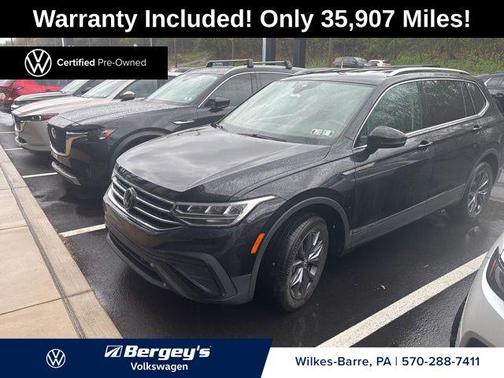 Deep Black 2022 Volkswagen Tiguan 2.0T SE