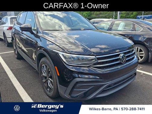 Deep Black 2022 Volkswagen Tiguan 2.0T SE