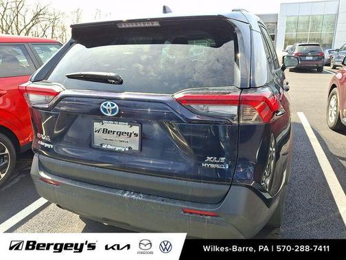 2021 Toyota RAV4 Hybrid XLE