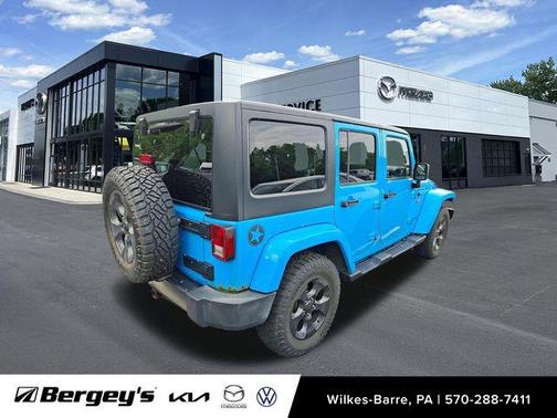 Chief Clearcoat 2017 Jeep Wrangler Unlimited Sport
