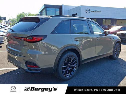 Zircon Sand Metallic 2026 Mazda CX-70 3.3 Turbo Preferred
