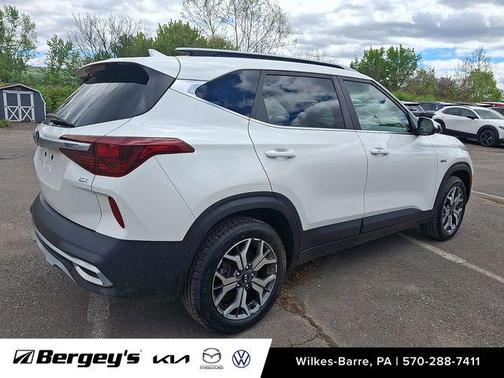 Snow White Pearl 2021 Kia Seltos EX