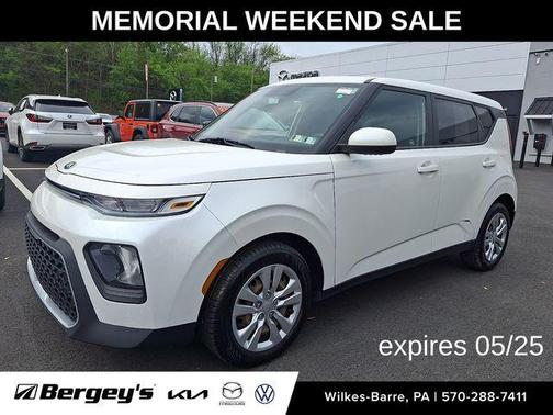 Snow White Pearl 2021 Kia Soul LX
