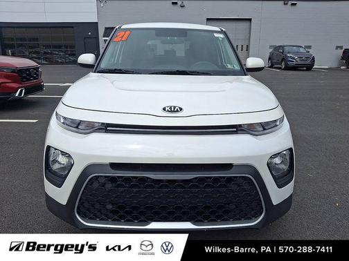 Snow White Pearl 2021 Kia Soul LX