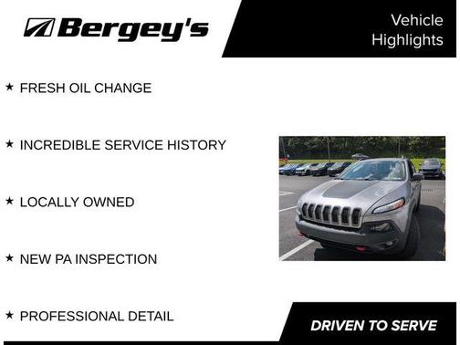 Billet Silver Metallic Clearcoat 2017 Jeep Cherokee Trailhawk