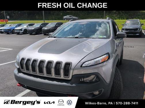 Billet Silver Metallic Clearcoat 2017 Jeep Cherokee Trailhawk