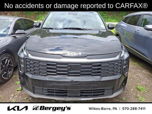 Fusion Black 2026 Kia Sportage LX
