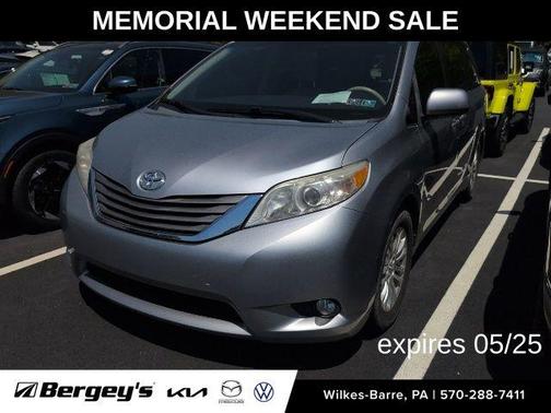 Silver Sky Metallic 2012 Toyota Sienna XLE