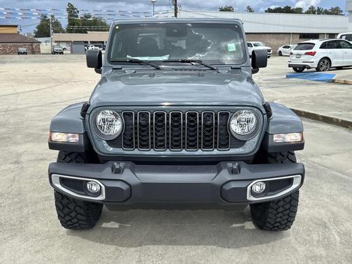 2025 Jeep Gladiator High Tide