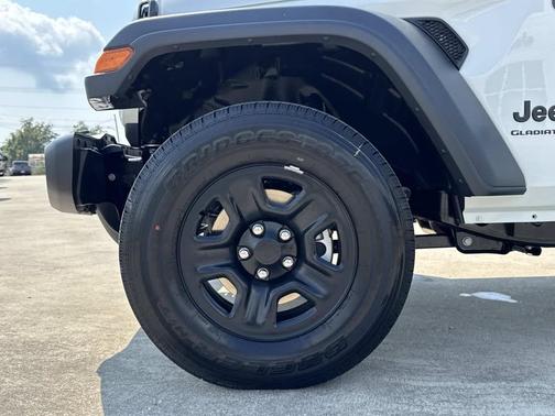 2025 Jeep Gladiator Sport