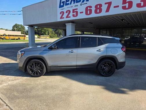2023 GMC Terrain SLT