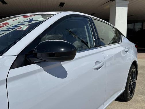 2025 Nissan Altima SR AWD
