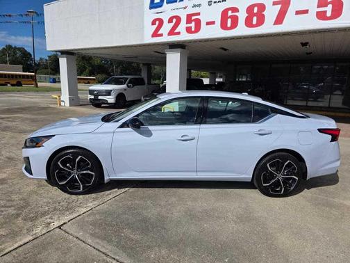 2025 Nissan Altima SR AWD