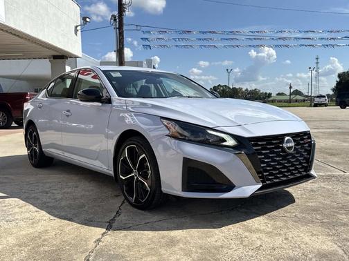 2025 Nissan Altima SR AWD