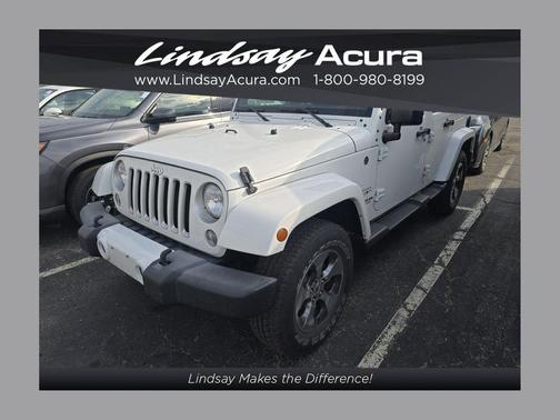 Bright White Clearcoat 2016 Jeep Wrangler Unlimited Sahara