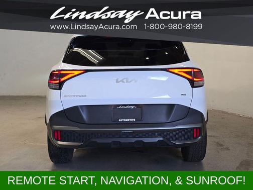 Glacial White Pearl 2023 Kia Sportage S