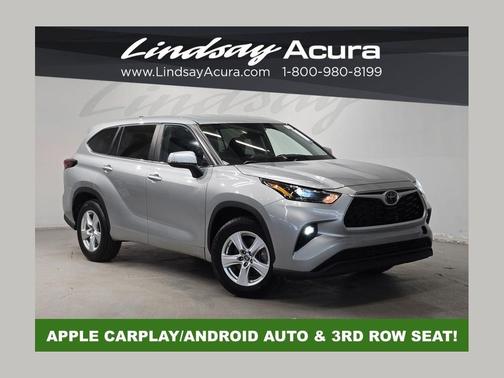 Celestial Silver Metallic 2024 Toyota Highlander LE I4
