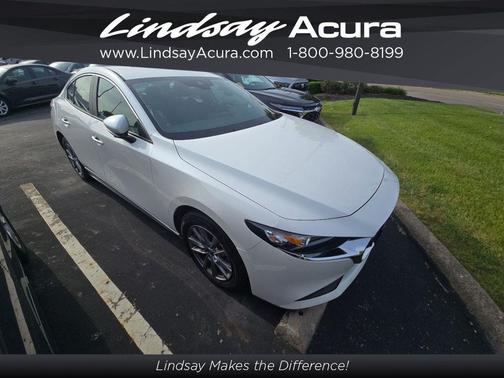 Snowflake White Pearl Mica 2022 Mazda Mazda3 FWD