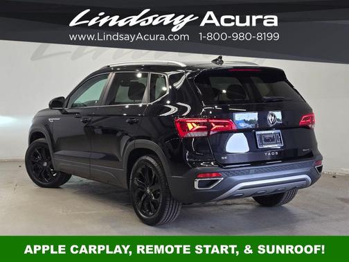 Deep Black Pearl 2022 Volkswagen Taos 1.5T SE