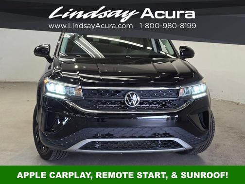 Deep Black Pearl 2022 Volkswagen Taos 1.5T SE