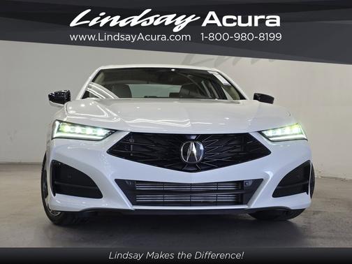 2025 Acura TLX 