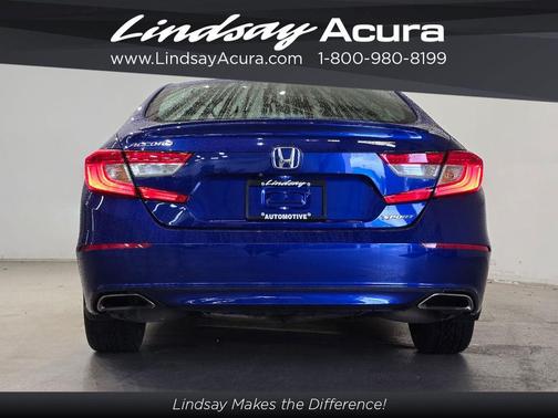 Still Night Pearl 2018 Honda Accord Sport