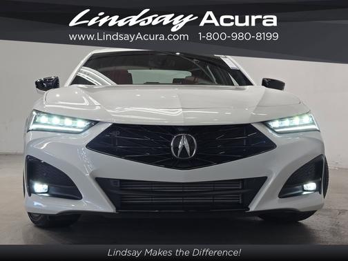 2025 Acura TLX 