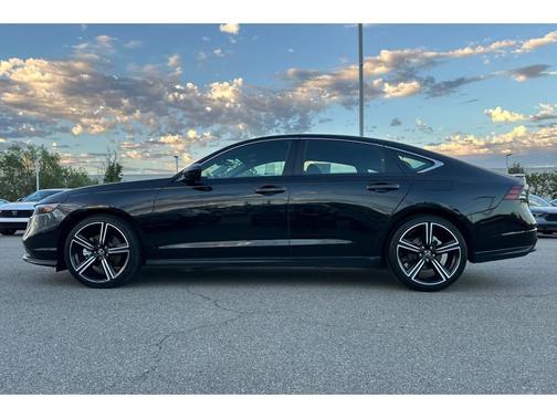 2025 Honda Accord Hybrid 