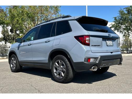Sonic Gray Pearl 2024 Honda Passport