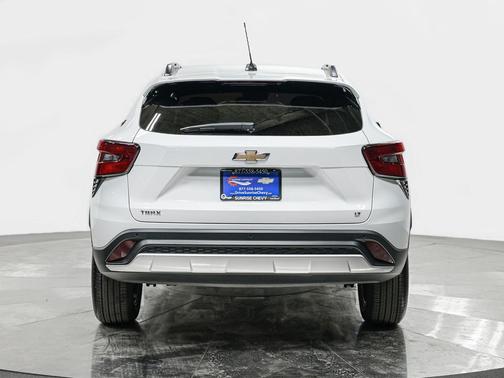 Summit White 2024 Chevrolet Trax LT