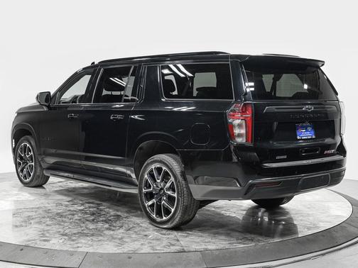 Black 2022 Chevrolet Suburban RST