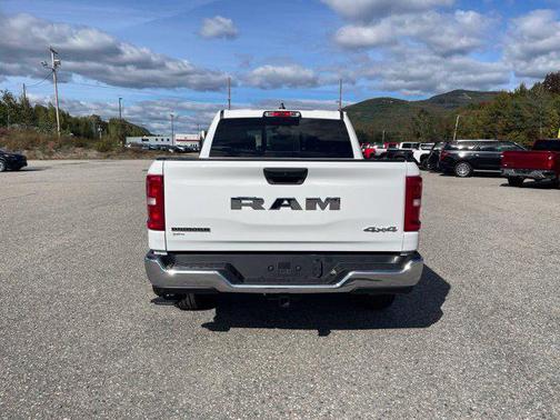 Bright White Clearcoat 2026 RAM 1500 Big Horn/Lone Star