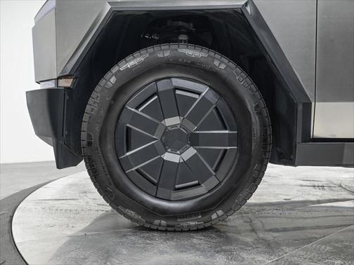 2025 Tesla Cybertruck All-Wheel Drive