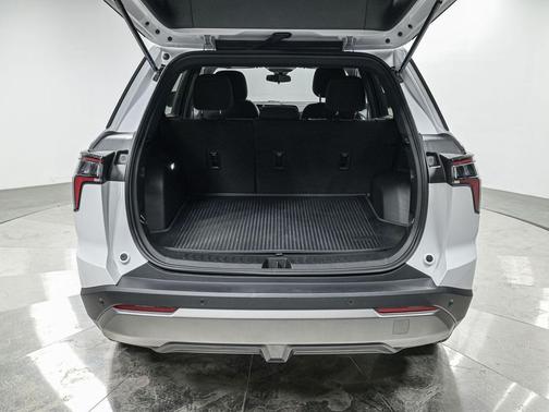 Summit White 2026 Chevrolet Equinox 1LT