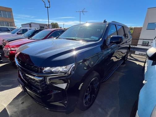 2022 Chevrolet Suburban RST