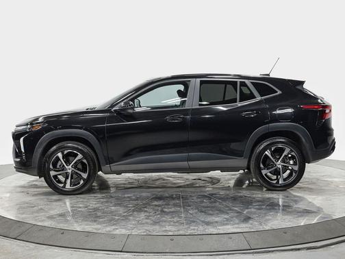 Mosaic Black Metallic 2024 Chevrolet Trax FWD 1RS