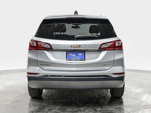 Silver Ice Metallic 2019 Chevrolet Equinox 1LT