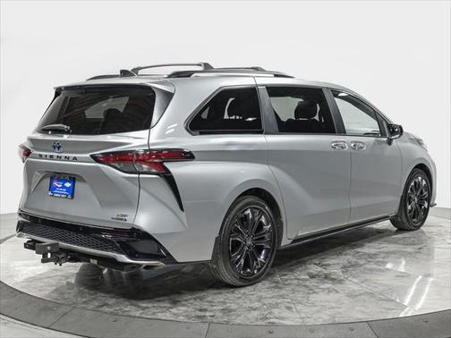 2023 Toyota Sienna XSE 7 Passenger
