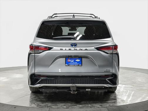 2023 Toyota Sienna XSE 7 Passenger