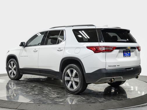 2021 Chevrolet Traverse LT Leather