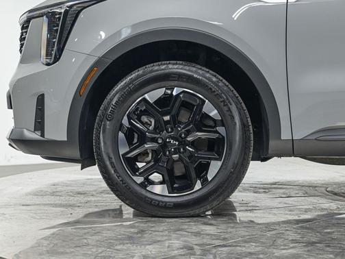 Wolf Gray 2024 Kia Sorento S
