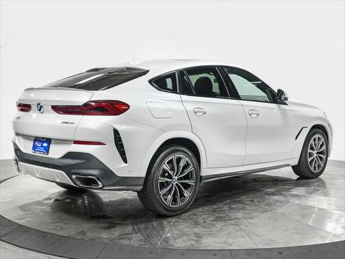 2022 BMW X6 xDrive40i