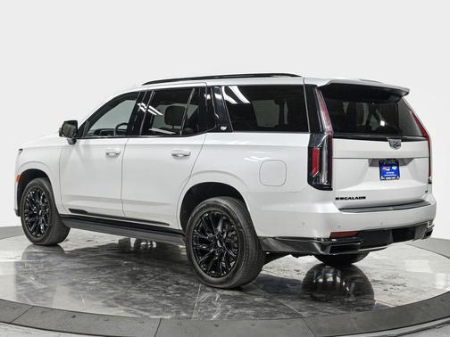 2024 Cadillac Escalade Sport