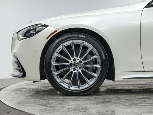 White 2022 Mercedes-Benz S-Class 4MATIC