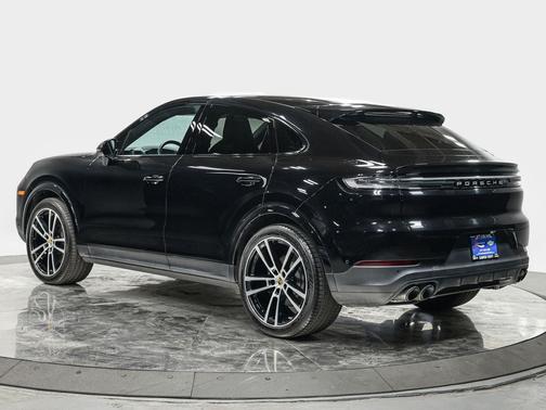 Black 2024 Porsche Cayenne Cayenne