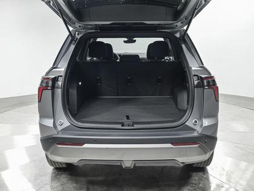 Sterling Gray Metallic 2025 Chevrolet Equinox 1LT