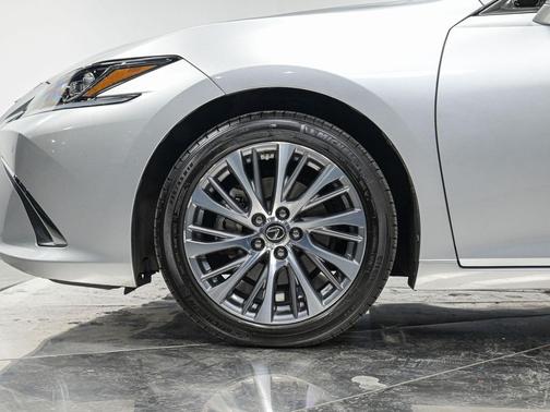 2021 Lexus ES 350 Base