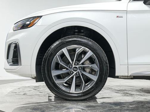 2023 Audi Q5 45 S line Premium Plus